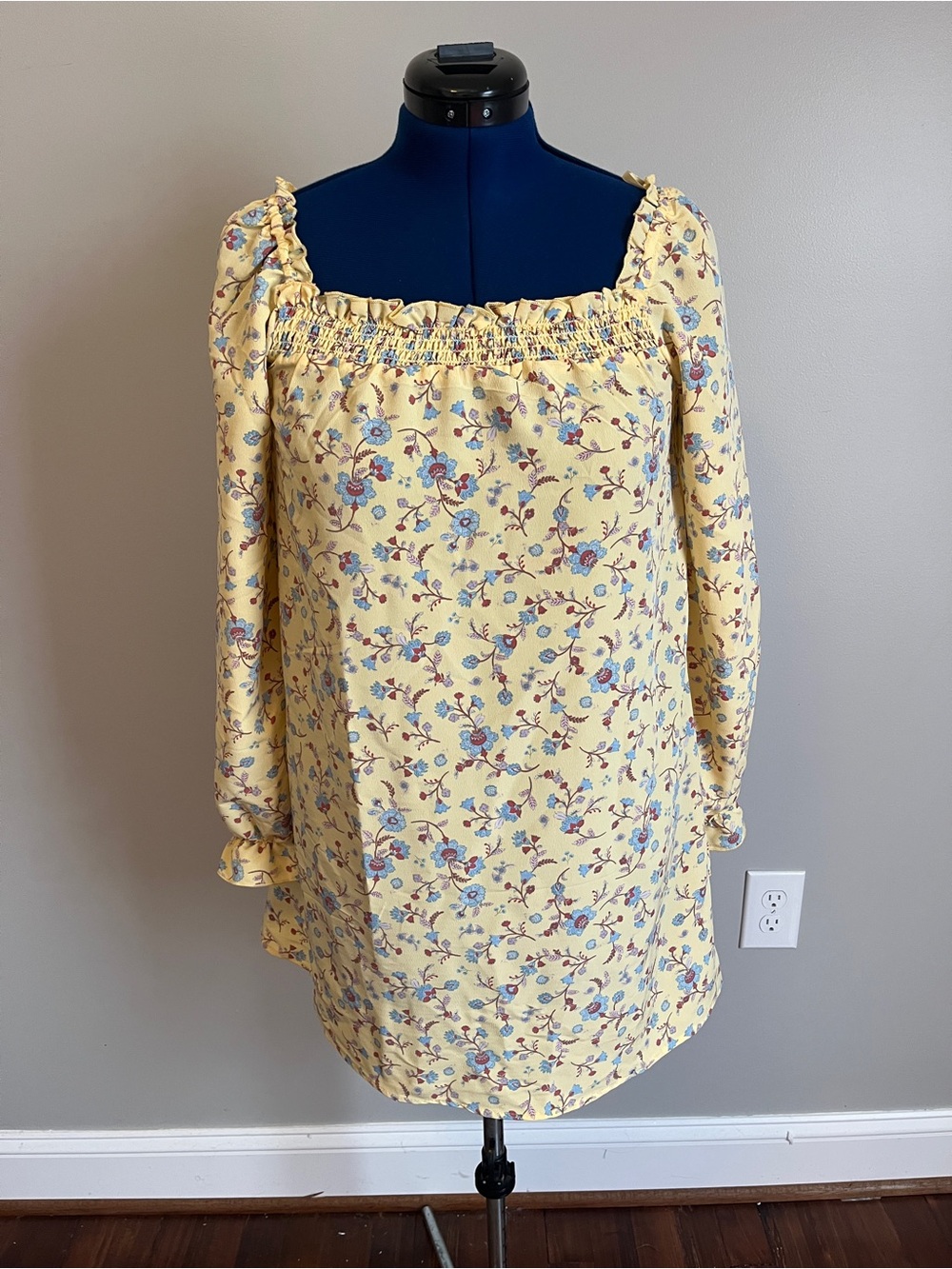 Bebop Floral Yellow Top with Smocking and Ruffles-Size Large